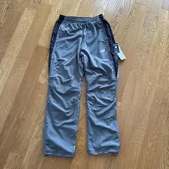 試着のみ　ニューバランス　73413 ナイロンパンツ　Mサイズ　撥水加工