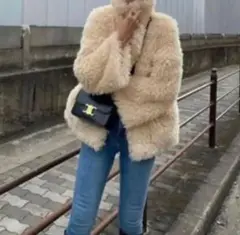 THINK FUR ふわふわ　ファーコート　ベージュ　美品 THINK FUR - 【25AW】Fox Like Fur Foodie Coat (ベージュ