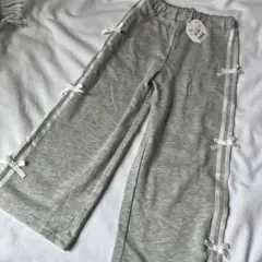 新品　リボン付き　スウェットズボン　グレーのボト