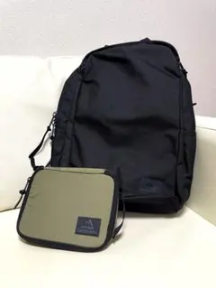 GREGORY カバートソリッドデイV4 プレミアムブラック【ほぼ新品】のサムネイル