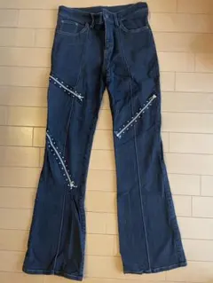 GROOVE スタッズ付きブラックデニムパンツ