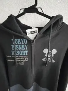 東京ディズニーリゾート　ロング丈パーカー『ミッキー　フード耳付き』　サイズM