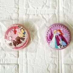 ディズニー刺繍缶バッジ第2弾　2個セット　アナ雪・おしゃれキャット
