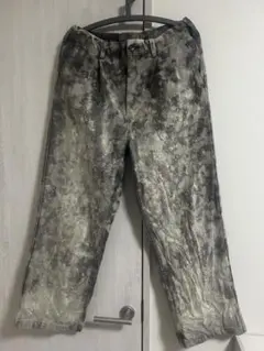 GU リメイクデニムパンツ