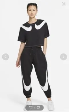 ナイキ　NIKE Tシャツ ショート丈　スウッシュ　最終値下げ