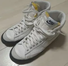 美品 NIKE Blazer Mid 白/黒 レザーアッパー　ナイキブレーザー