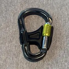 Item thumbnail for item 9b88af42-f9d7-4bfb-80fb-32485da1a501