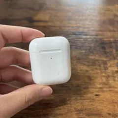 ジャンク品　Apple AirPods 充電ケース付き