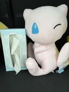 ポケモンセンター限定「おっきいふわふわぬいぐるみ ミュウ」 - メルカリ