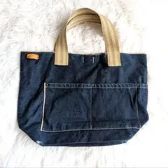 Item thumbnail for item 517b4c82-6de2-49d1-89e3-958270cc655e