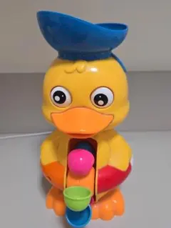 アヒル型ボール転がしおもちゃ