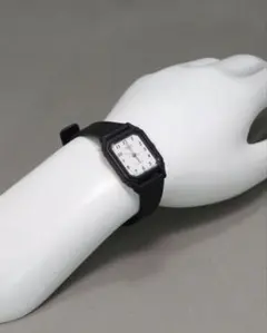 美品 CASIO アナログ腕時計 ブラック