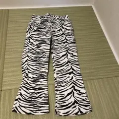 Bershka ゼブラ柄 フレアパンツ EUR 38