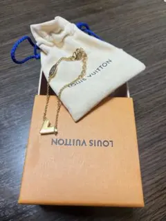 Item thumbnail for item bcbf99fd-249b-4ef5-b8ff-cdcc5ee9f8ad