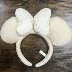 ディズニー　カチューシャ　ミニー　ボア　ホワイト　白　もこもこ　リボン