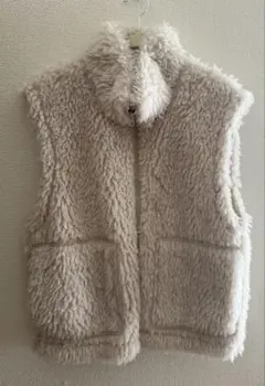 GU ボアベスト ホワイトSサイズ