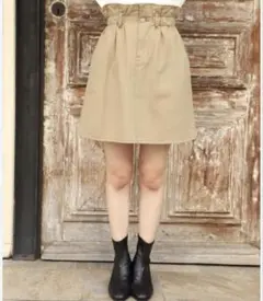 NICE CLAUP ベージュ ミニスカート