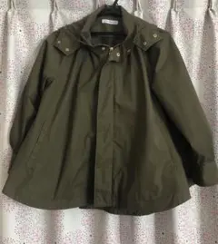 お値下げ　カーキAラインフード付きジャンパー