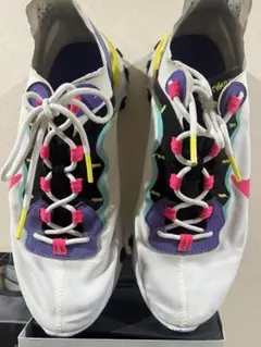 element スニーカー