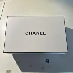 『美品』CHANEL箱と紙袋3枚、布袋