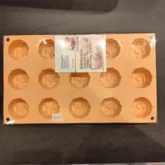 Item thumbnail for item 4d68e0e8-483f-4093-a262-e8c16bf1d129