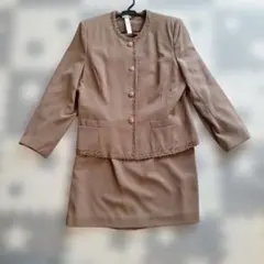 美品 日本製 セレモニースーツ ベージュ
