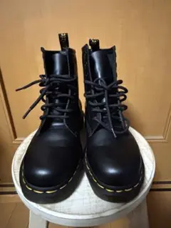 Dr. Martens 8ホール ブーツ ブラックのサムネイル