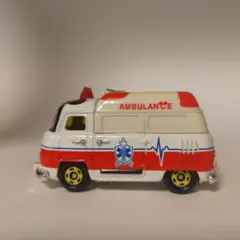 トミカ ミニカー ディズニー モータース ワームン アンビュランス ミッキー1