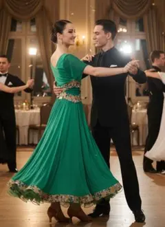 緑色 フレアスカート ダンスドレス 社交ダンス用　Mサイズ