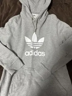 adidas グレー フード付きパーカー Mサイズ
