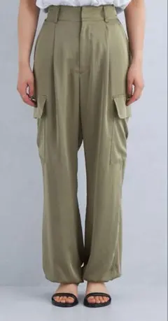 ⭐︎美品⭐︎green label relaxing グロッシー カーゴ パンツ