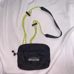 Bershka ベルシュカ メンズ ストリート メッシュ ナイロンポーチ ネオンのサムネイル
