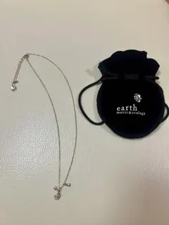earth music&ecology イニシャルネックレスy