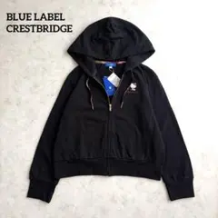 新品✨BLUE LABEL CRESTBRIDGE ハローキティーコラボパーカーのサムネイル
