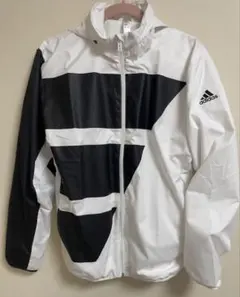 adidas ホワイト/ブラック ジッパー付きフードジャケット