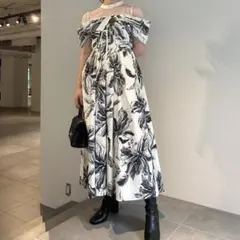 美品 リリーブラウン ドローイングフラワードレス ロングワンピース オケージョン