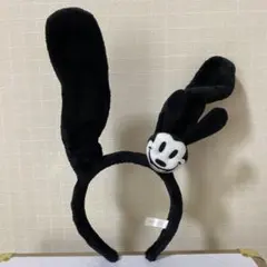 Item thumbnail for item 2e231f5b-676b-4aa9-8a10-e01ba3bf9742