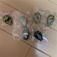 ツイステ ピンズコレクション