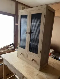 【古道具】木製キャビネット（モールガラス・引き出し付き）古道具・DIY・収納棚