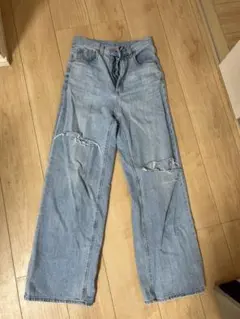 GU ストレートデニム ライトブルー ダメージ