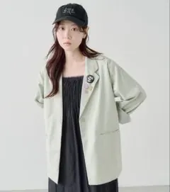 【バッジ４点SET/ロングシーズン◎】バッジ付きジャケットのサムネイル