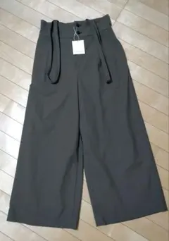 【新品 未使用】human woman パンツ