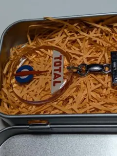 France ブルボン製ビンテージ TOTAL キーホルダーのサムネイル