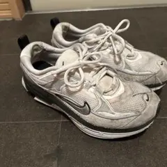 Nike レディーススニーカー