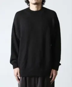 comoli ブラックアルパカクルーネックニット　U03-06001のサムネイル