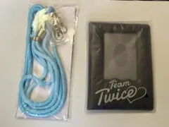 TWICE THIS IS FOR ネックストラップ＆トレカケース2点!!