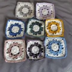 花柄モチーフのかぎ針編みグラニースクエア 225枚セット