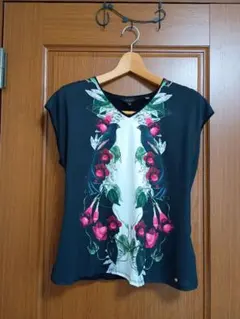 TED BAKER 花柄プリント 半袖シャツ サイズ2のサムネイル