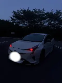 プリウス 50前期 後期 リアガーニッシュ テールランプ 引き取り栃木県