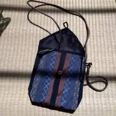 和装　ポシェット　底にマチ有り　硬紙入り 男女共用　洋装にも会います。